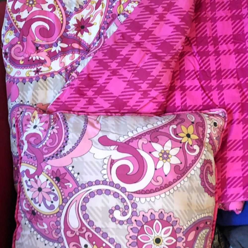 Vera Bradley twin comforter and pillow